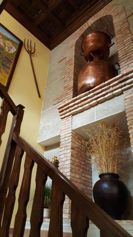 Apartamentos Rurales Tauro Cabezuela Del Valle Ngoại thất bức ảnh